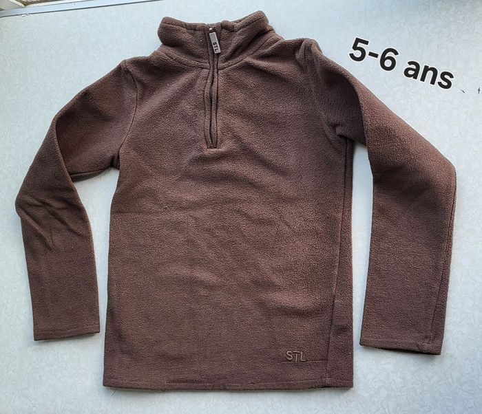 Lot vêtements 5 ans Garçon - photo numéro 4