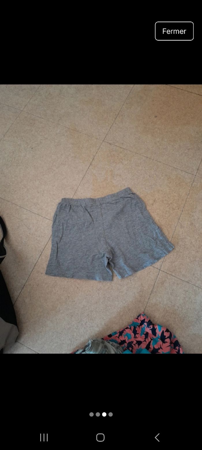 Short gris 2.4 ans - photo numéro 2