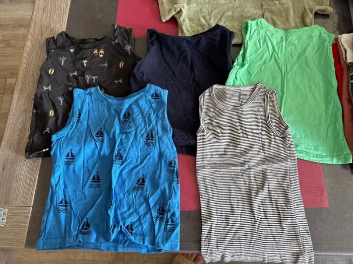 Lot tee-shirts 4 ans - photo numéro 6