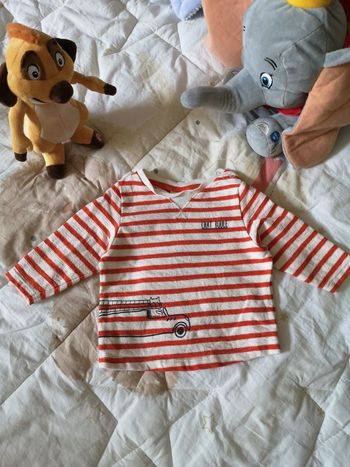 Pull tape à l'œil neuf