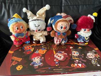 Set 8 peluches Why so serious popmart