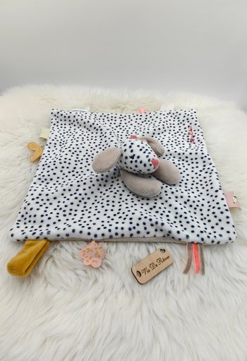 Doudou chien Amy et Zoé Tidou Veloudoux Noukie's blanc pois/points noir