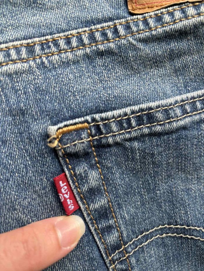 Jean Levi’s 513 Homme W34 (L/44) Coupe Slim Straight Bleu classique 00s y2k - photo numéro 3