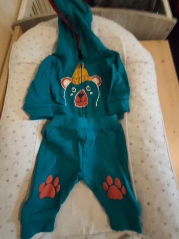 Ensemble survêtement