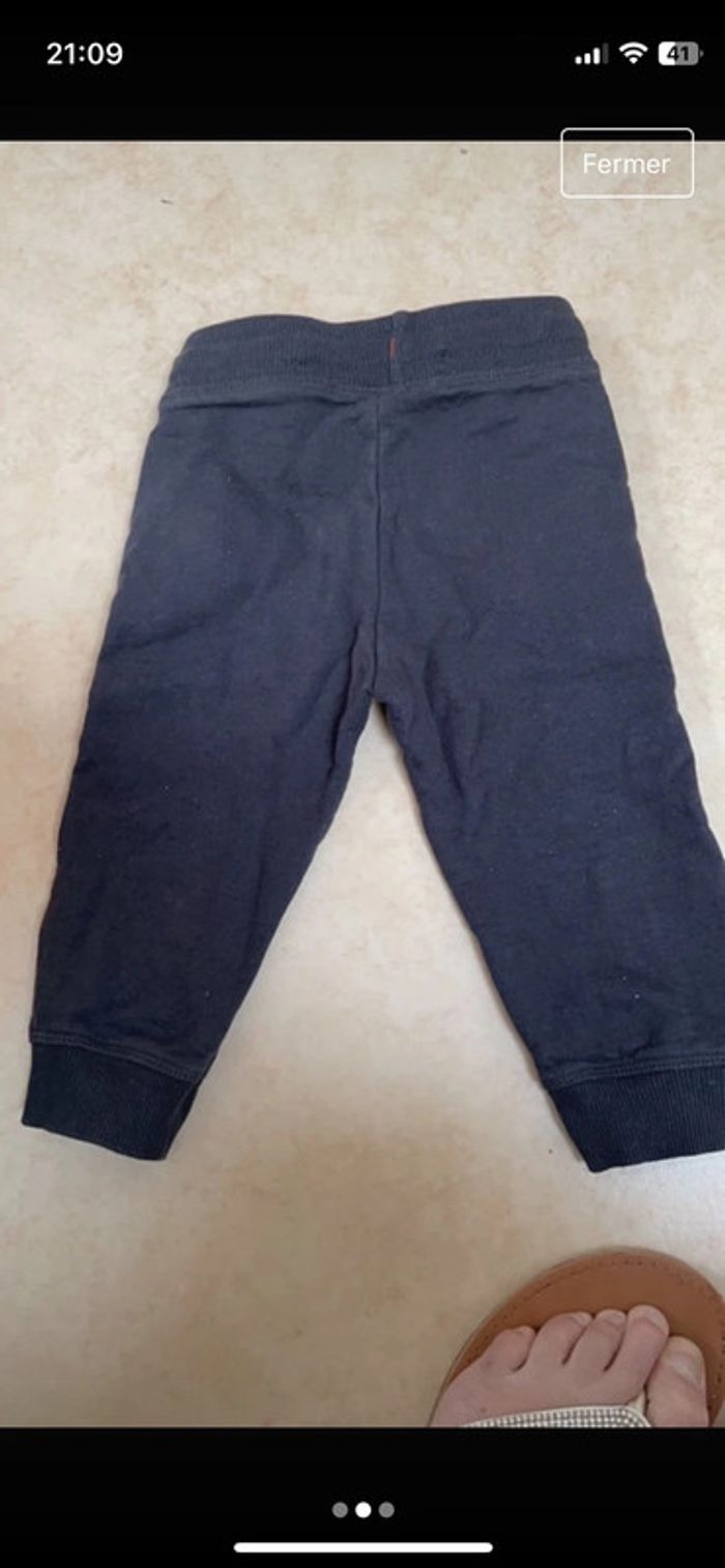 Pantalon jogging gris foncé Kiabi 18 mois - photo numéro 2