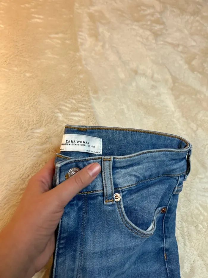 Jean skinny Zara à trou - photo numéro 2