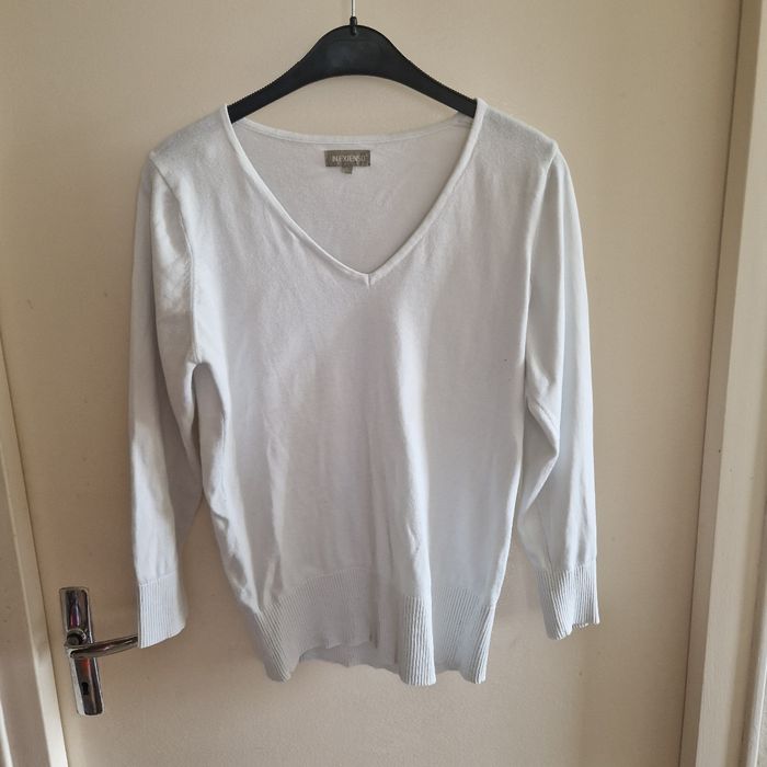 L pull col V blanc