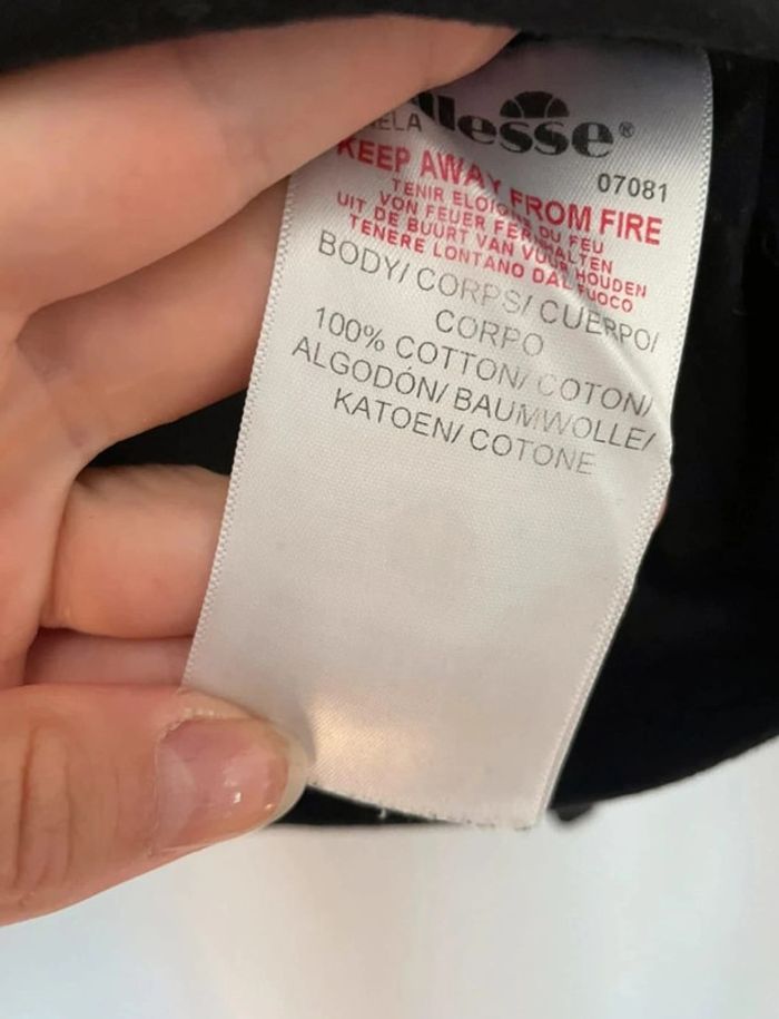 t shirt épais manche longue / pull fin noire ellesse - photo numéro 4