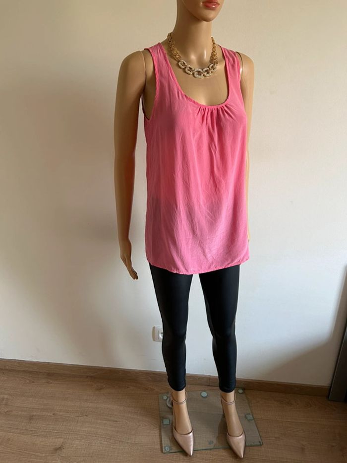 Top rose sans manches Caroll taille 36 jamais porté - photo numéro 4