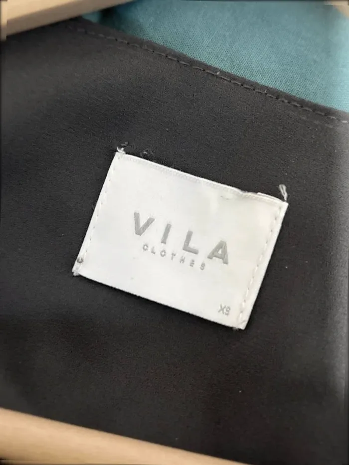 Chemise chic parisienne - VILA - neuve - taille XS (oversize) - photo numéro 4