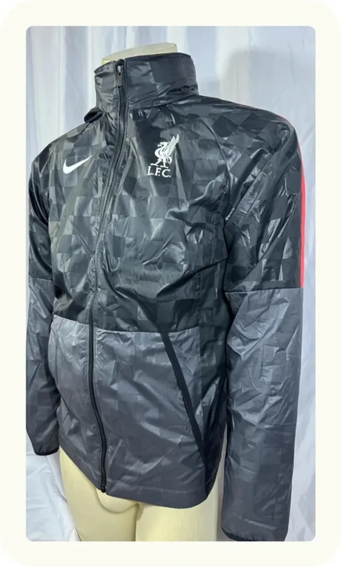 Veste coupe vent sport football homme Nike Liverpool Taille S - photo numéro 4