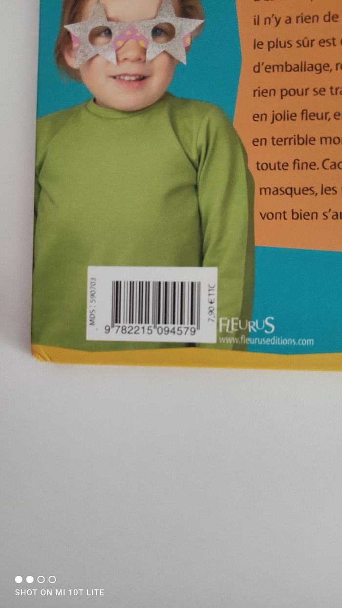 Livre masques - photo numéro 3