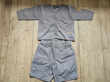 Ensemble gilet col V et short taupe Tout compte fait 6 mois