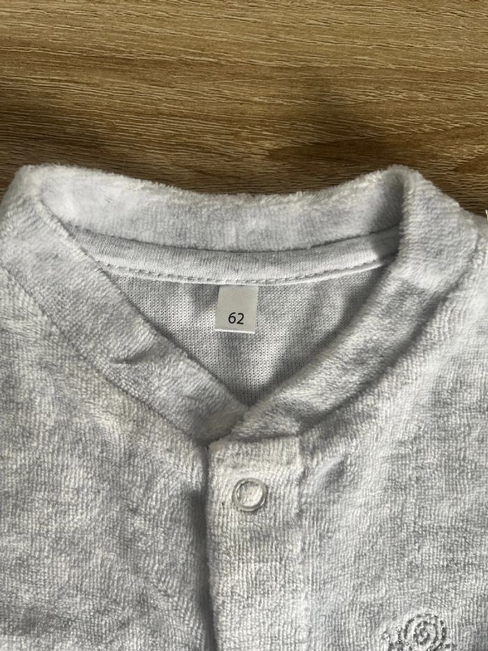 Pyjama bébé 👶🏻 - photo numéro 3