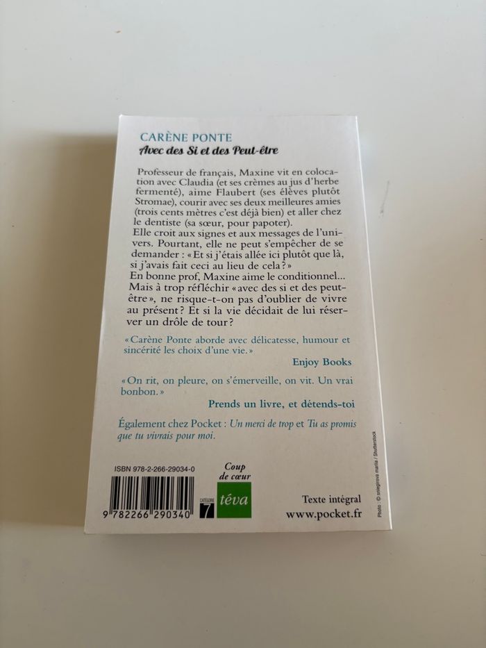 Livre « Avec des Si et des Peut-être » de Carène Ponte édition Pocket - photo numéro 2