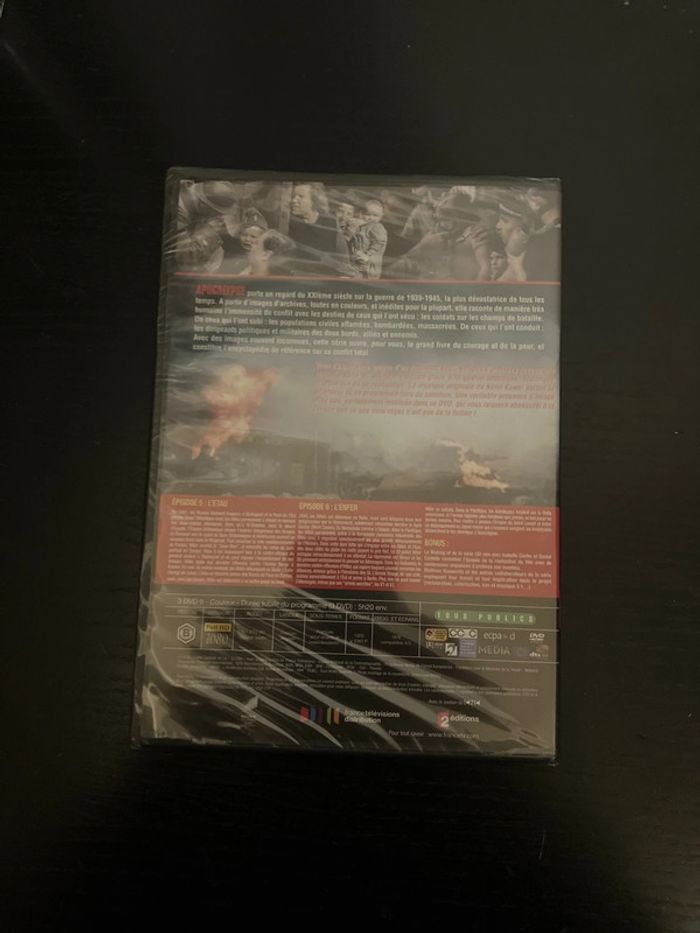 DVD. Apocalypse. La seconde guerre mondiale. - photo numéro 2