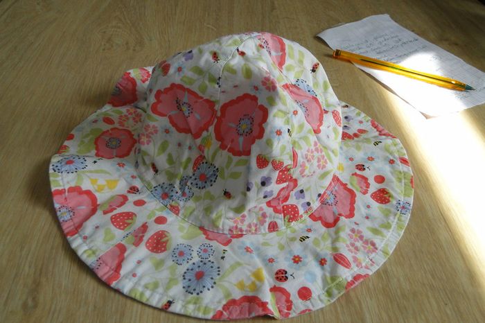 chapeau fille 6-9m