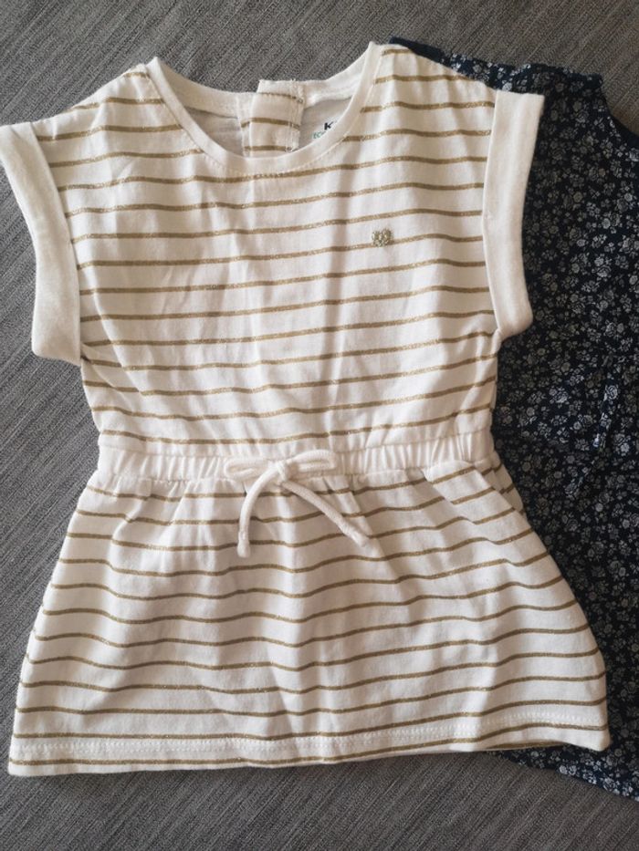 Lot 2 robes 1 mois - photo numéro 2