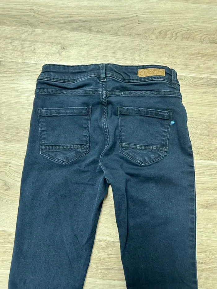 Jean bleu marine taille 36 - photo numéro 4