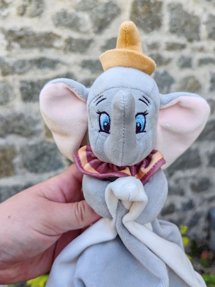 Doudou plat Disney Dumbo - photo numéro 3