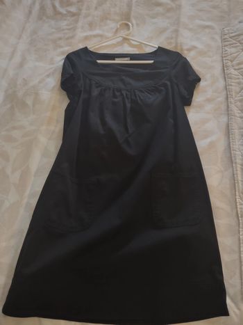 Robe noire Blanche porte