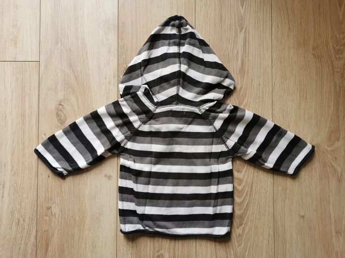 Pull capuche gris noir blanc Kimbaloo 6 mois - photo numéro 5