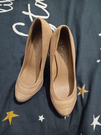 Chaussures a talons _ T.37