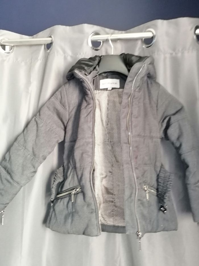 Magnifique manteau BEST MOUNTAIN,, de très bonne qualité - photo numéro 3