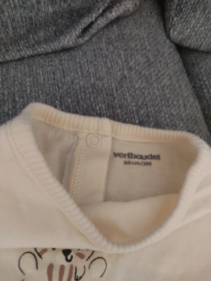 Lot de 3 tee-shirts manches longues taille 3 mois - photo numéro 3
