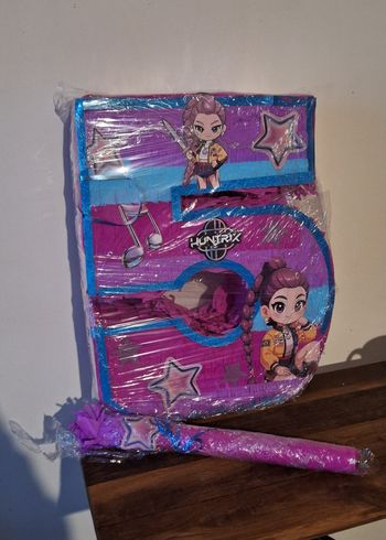 Pinata k-pop anniversaire 
