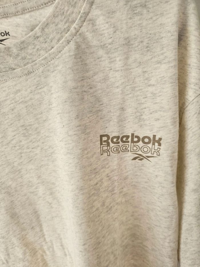TEE shirt rebook neuf xs - photo numéro 4