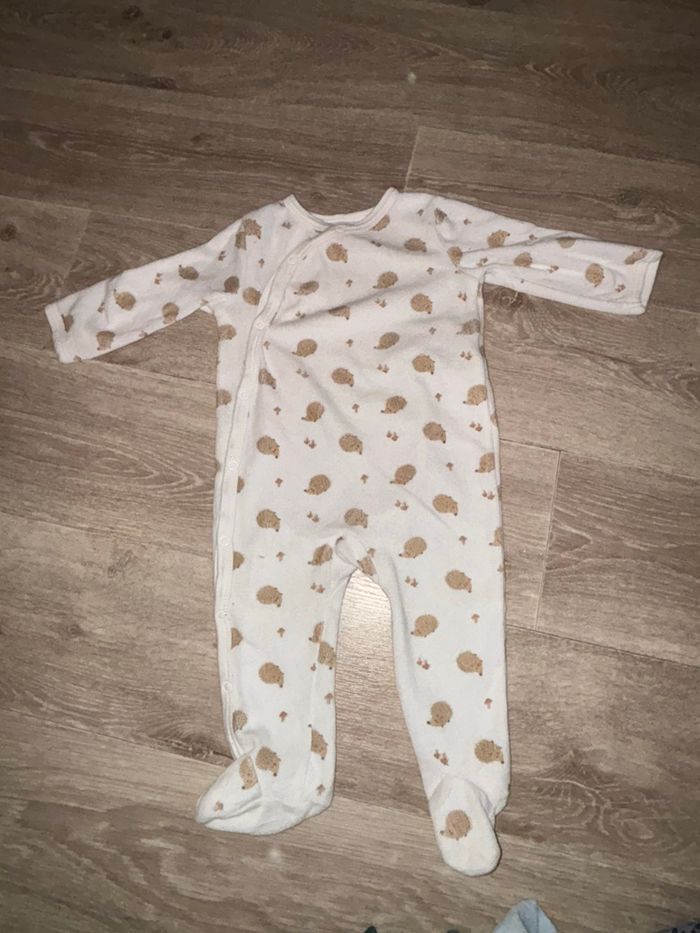 Lot de 11 pyjamas - photo numéro 2