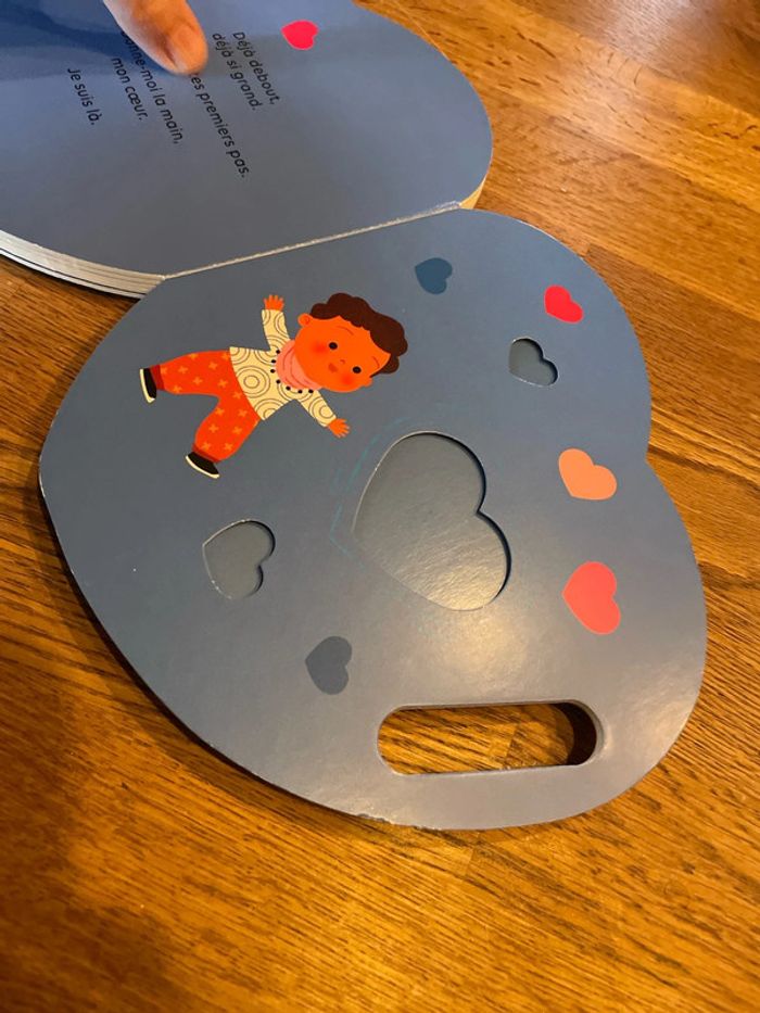 Livre cartonné Un livre hochet Mon cœur Milan Un livre à secouer - photo numéro 7