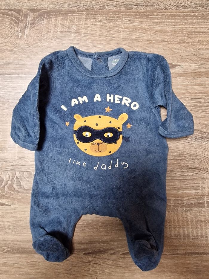 Lot pyjama 1 mois - photo numéro 4