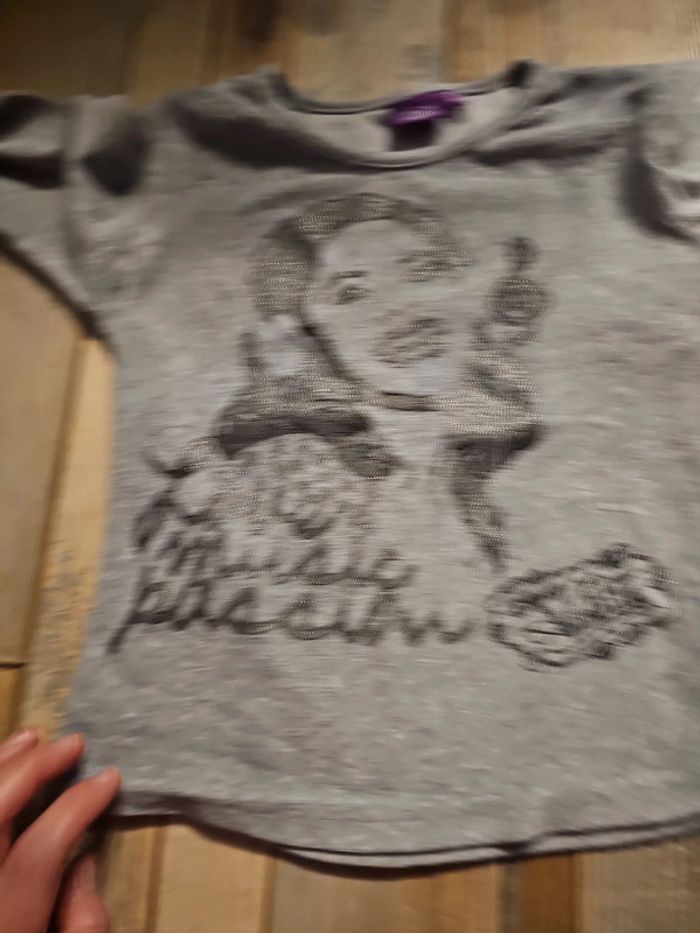 Pyjamas fille 2 pièces velours taille 6 ans violetta disney - photo numéro 3