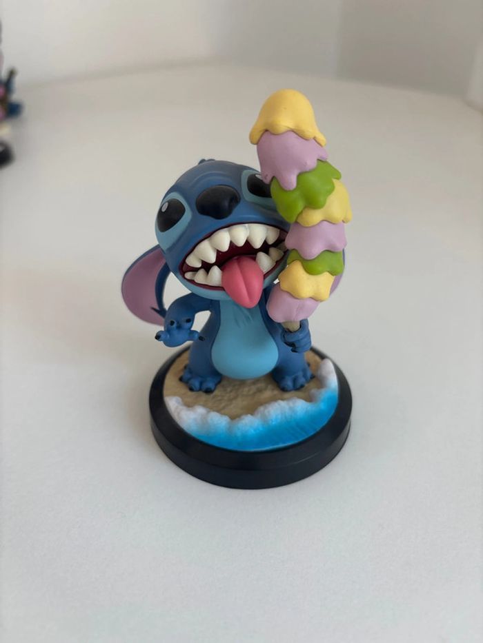 Figurine stitch