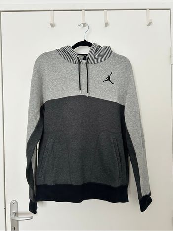 Sweat à capuche mollet brodé gris Jordan M