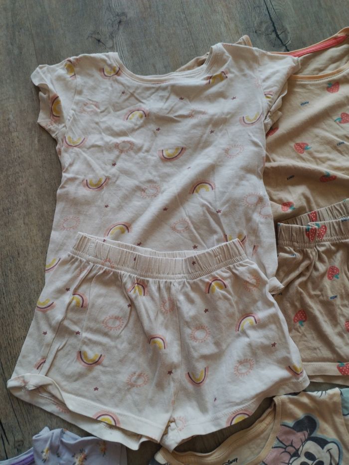 Lot de pyjamas 5 ans - photo numéro 3