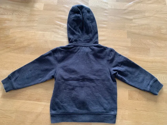 Gilet à capuche 4 ans - photo numéro 2