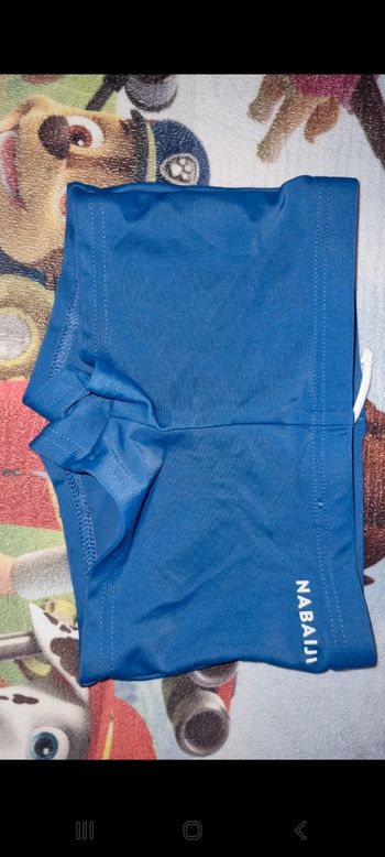 Maillot de bain 5 ans en très bon état
