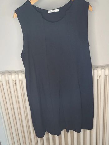 Robe noire Mango