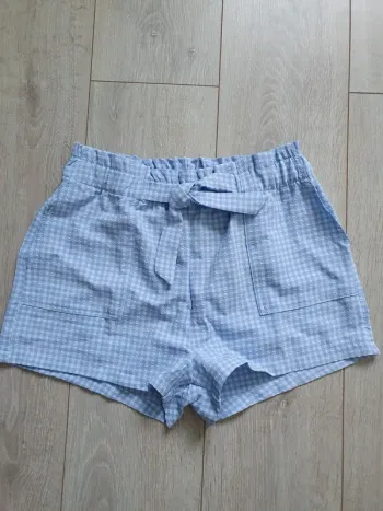 Short fille 14 ans