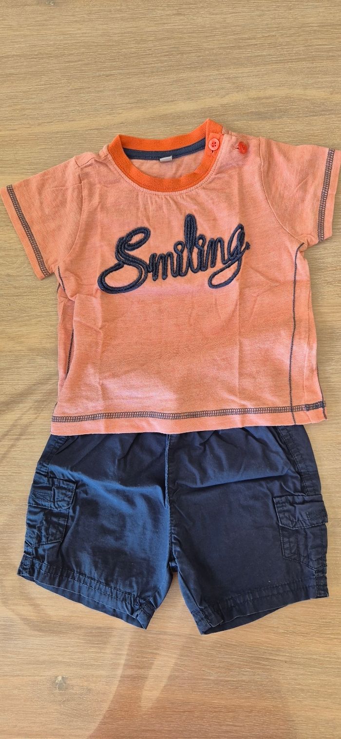 Ensemble tee-shirts et short