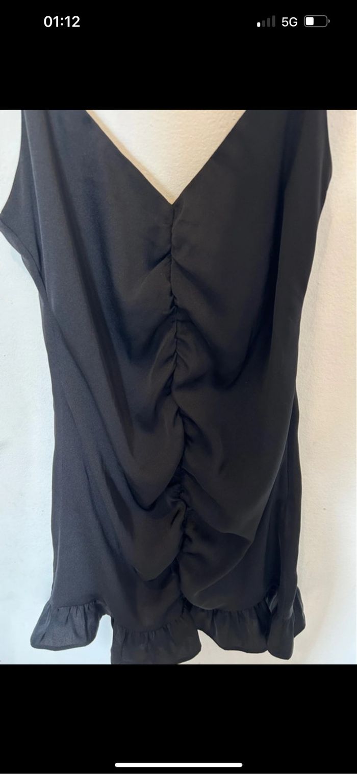 Robe satinée - photo numéro 2
