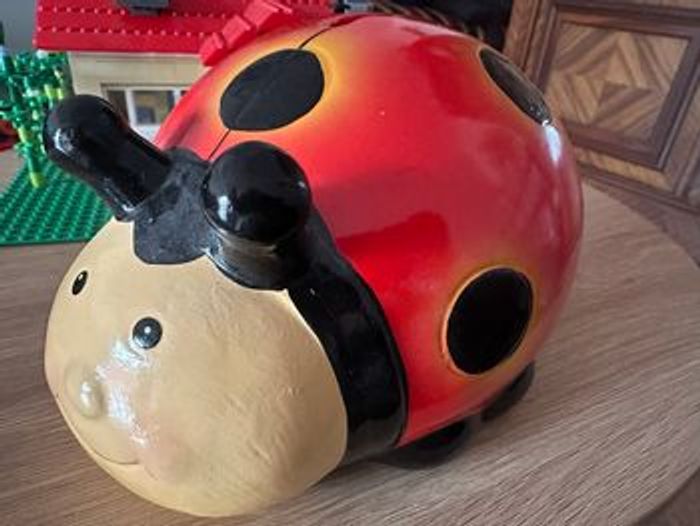 Tirelire coccinelle