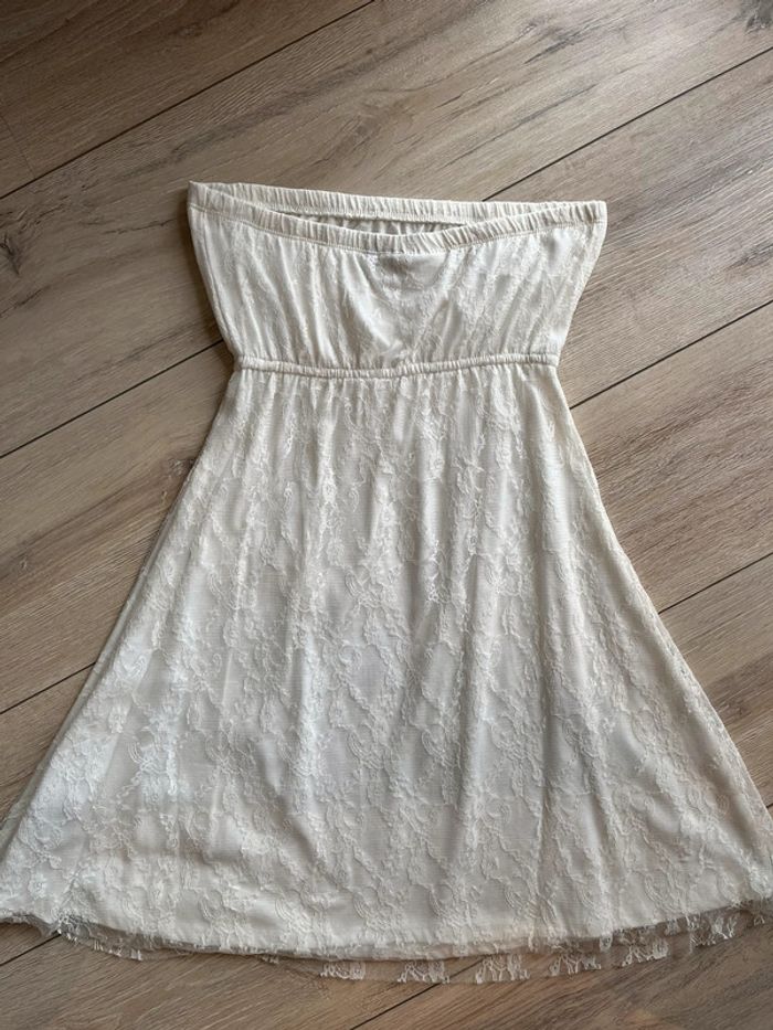 Robe bustier dentelle - photo numéro 2