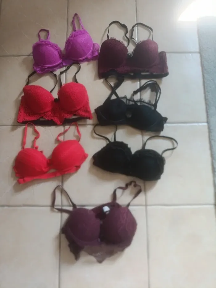 Lot de 7 soutien gorge Undiz