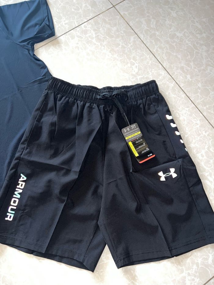 Ensemble under armour noir homme - photo numéro 3