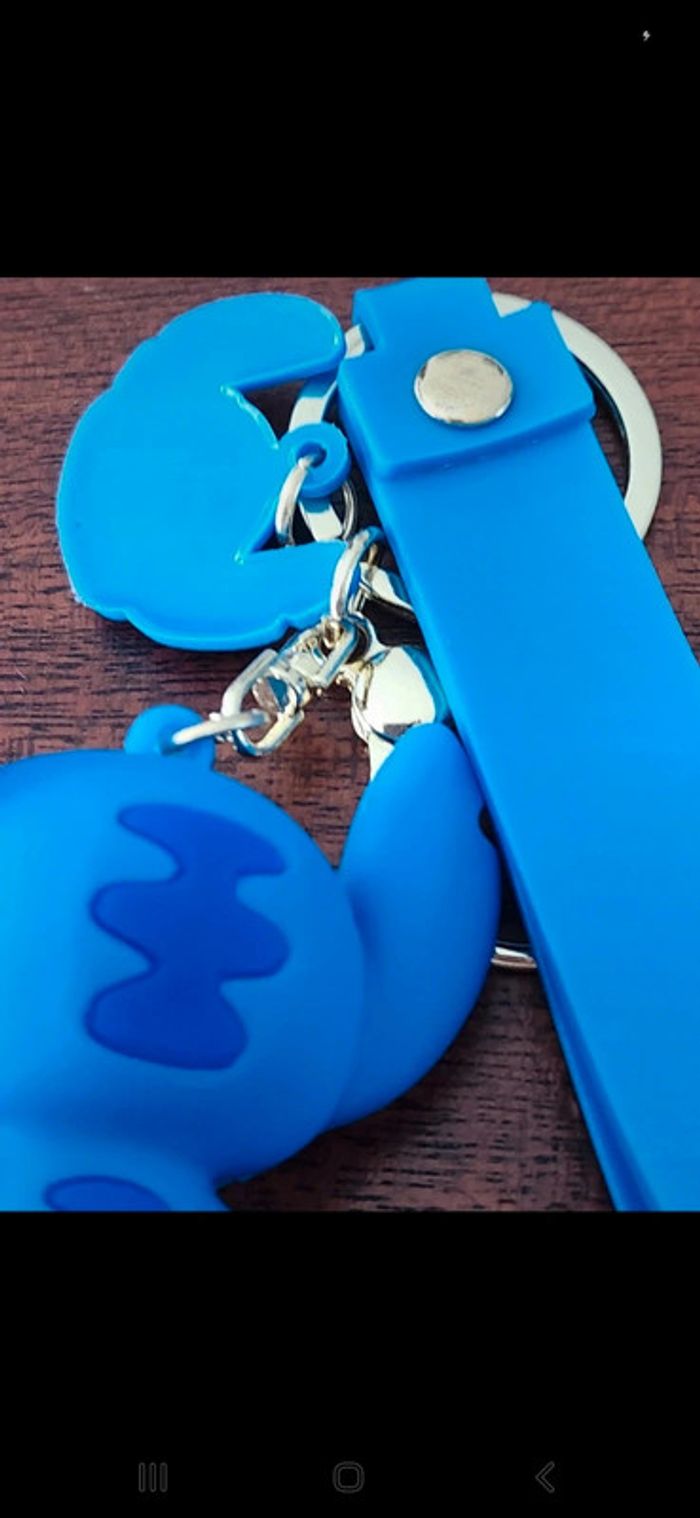 Porte-Clés Stitch Bleu & Or - photo numéro 3