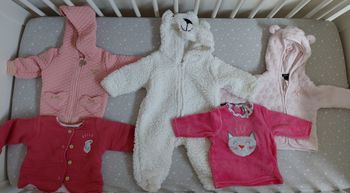 Lot vêtements fille hiver 3 mois